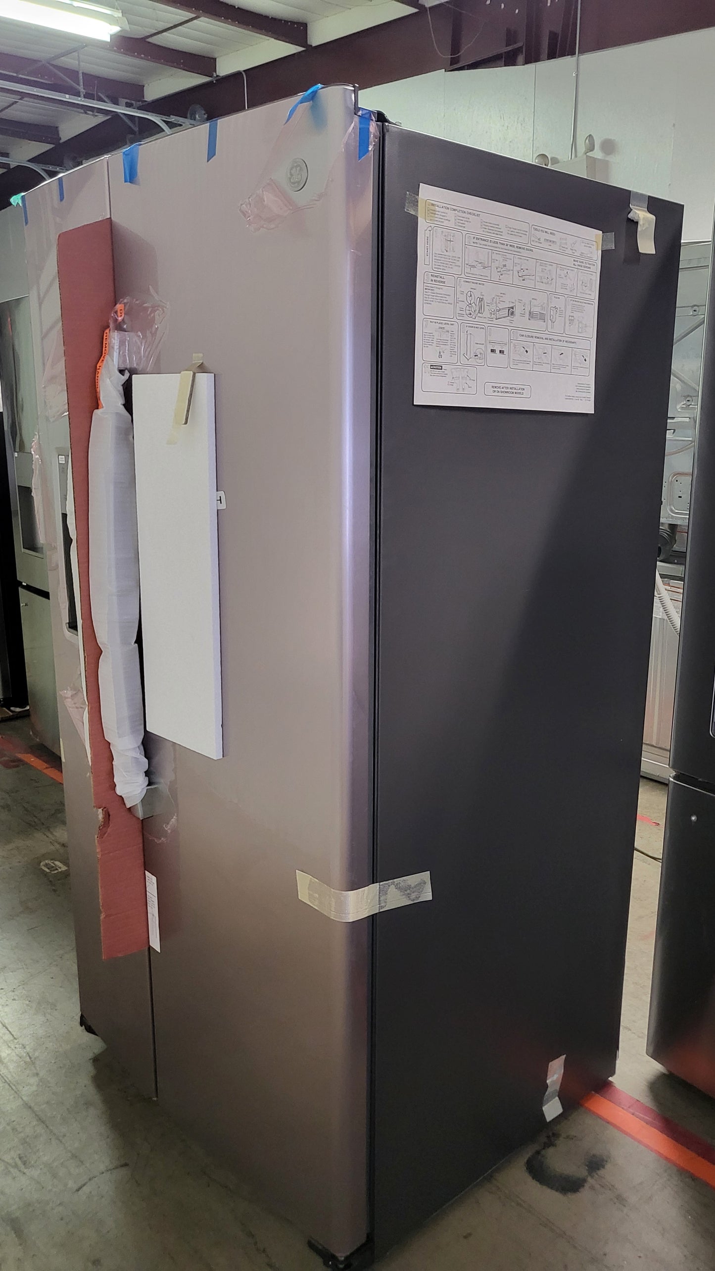 GE 25.1 Cu. Ft. Fingerprint Resistant Side-By-Side Refrigerator - GSS25IYNFS