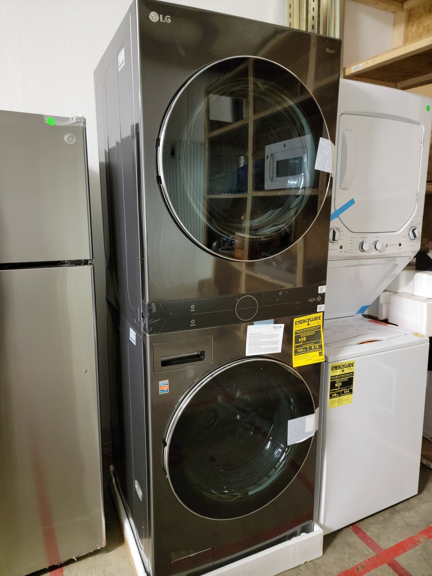 LG TurboWash 360 4.5 cu ft & TrueSteam 7.4 cu ft Stackable Smart Front-Load Washer/Dryer Set (Black Steel) ENERGY STAR - WM4000HBA/DLEX4200B