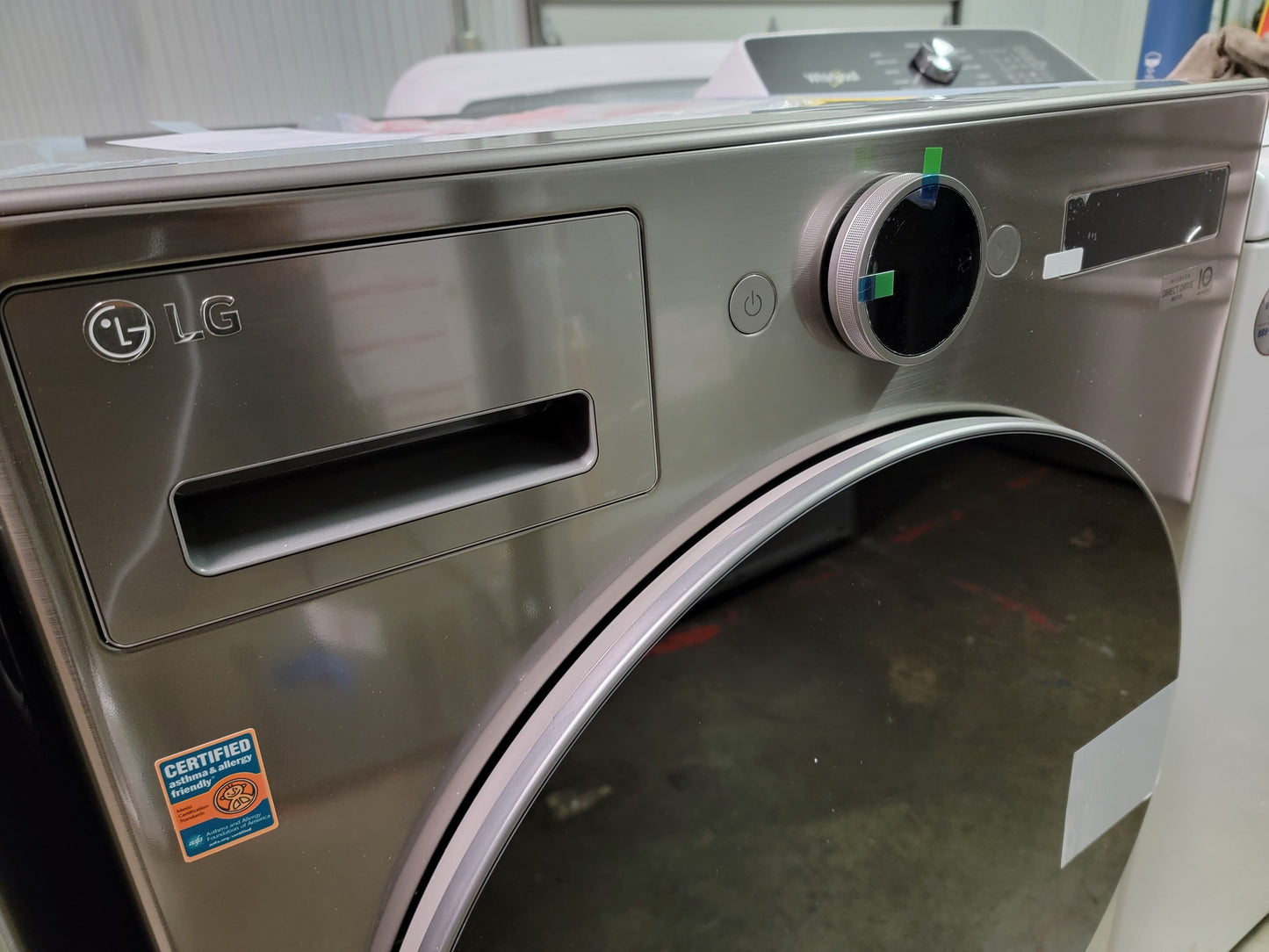 LG TurboWash 360 4.5 cu ft High Efficiency Steam Cycle Smart Front-Load Washer in Graphite Steel ENERGY STAR - WM5500HVA