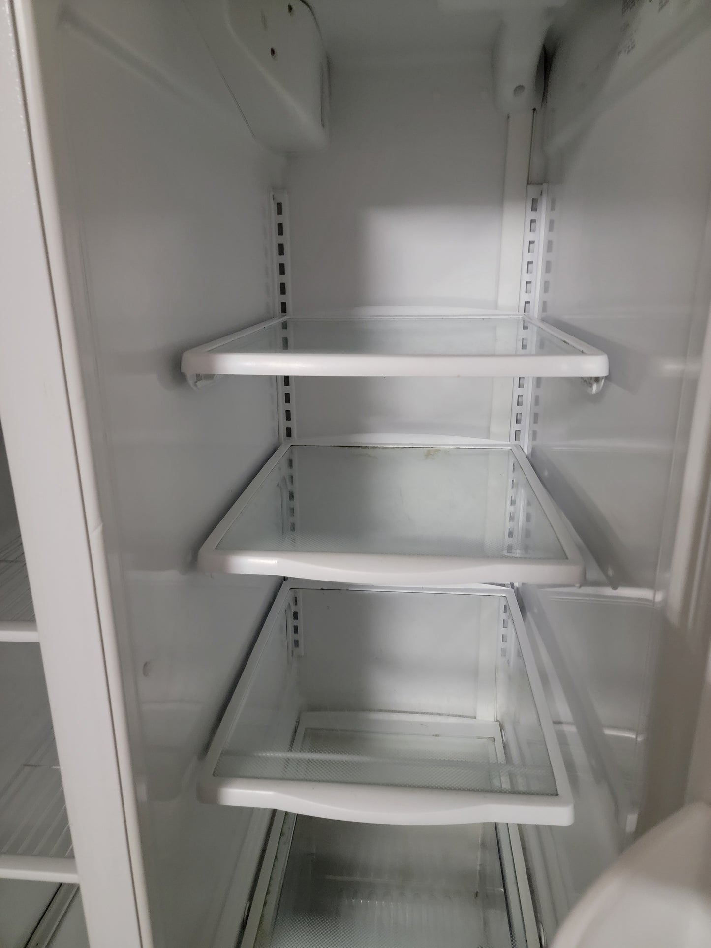 Frigidaire Side-by-Side Refrigerator /w Dispensor - FRS23KF5DW2