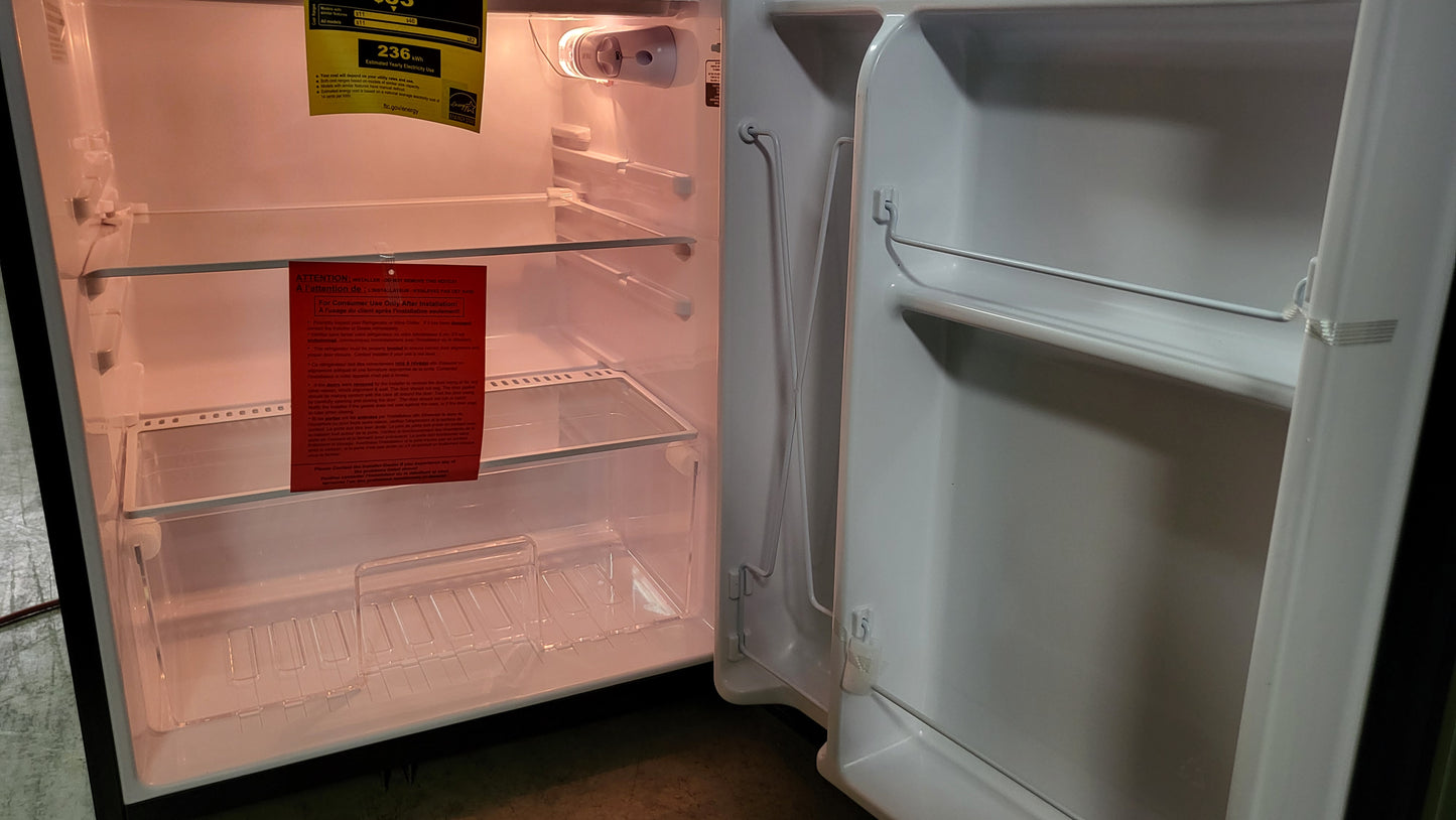 GE ENERGY STAR Compact Refrigerator - GCE06GSHSB