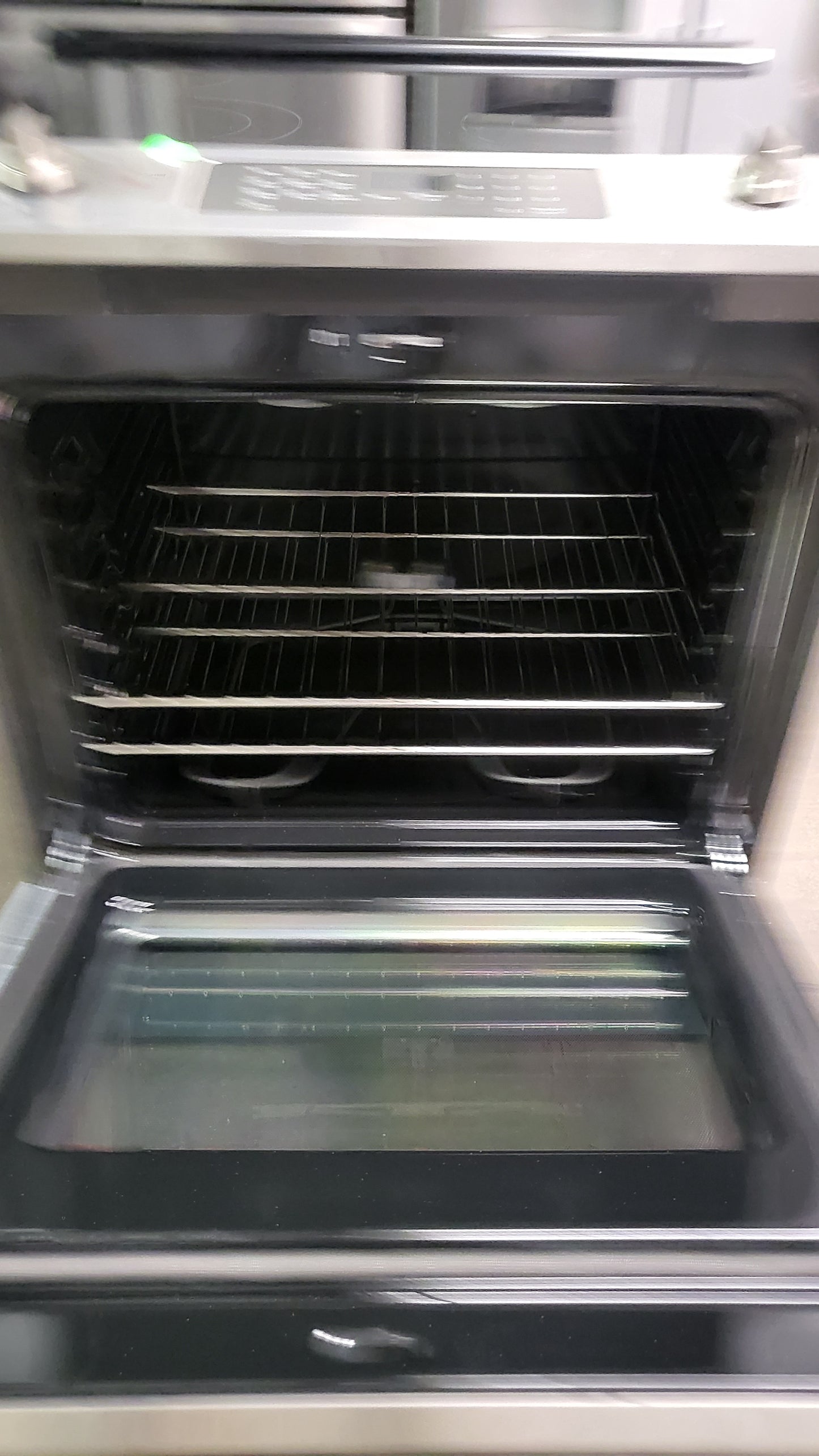 GE 30" Slide-In Electric Range - JS645SLSS