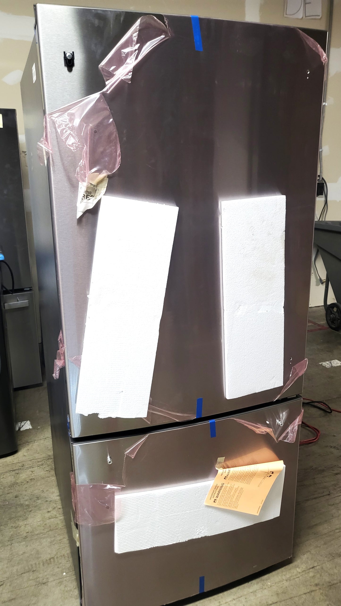 GE ENERGY STAR 20.9 Cu. Ft. Bottom-Freezer Refrigerator - GBE21DYKFS