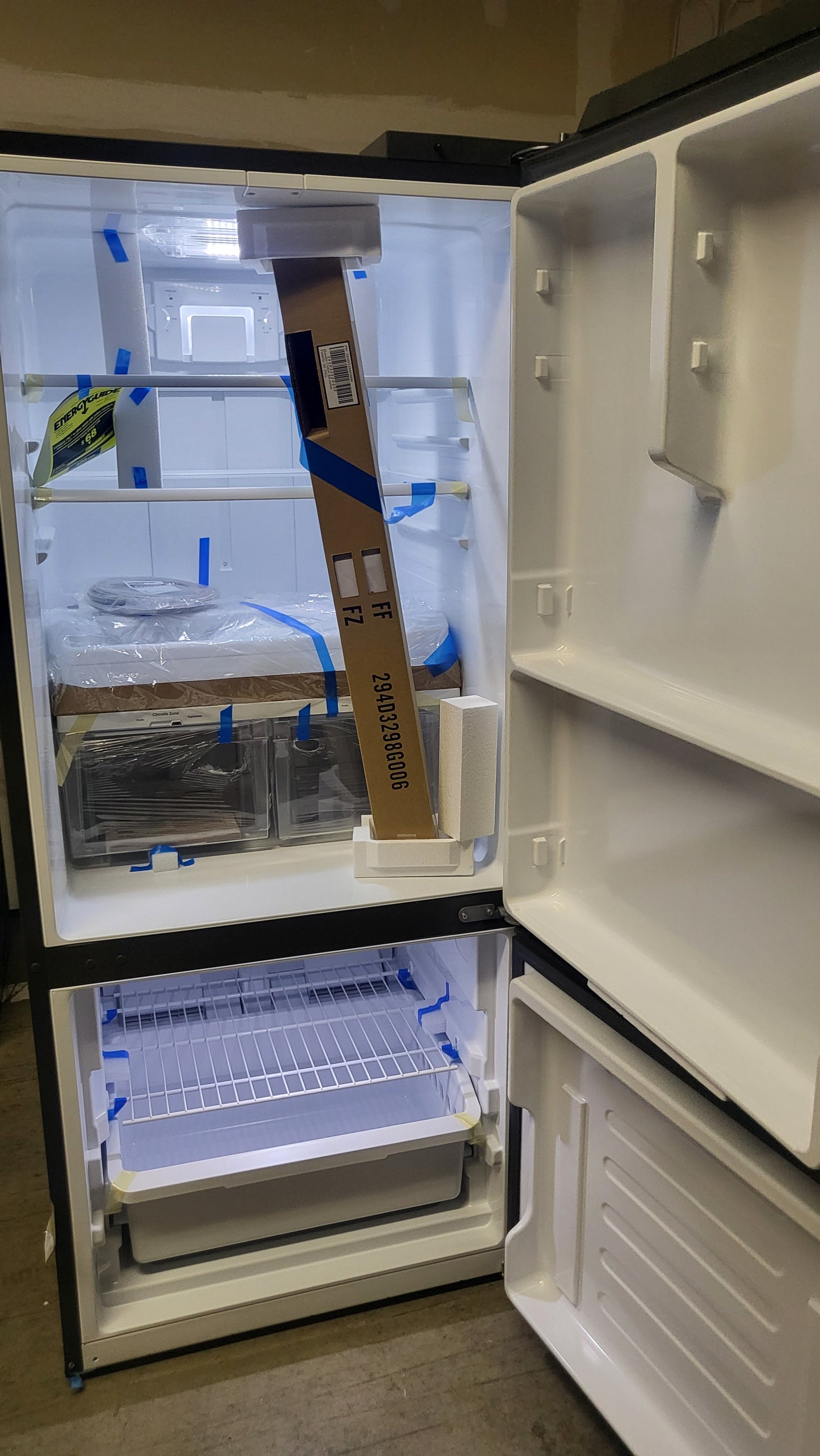 GE ENERGY STAR 20.9 Cu. Ft. Bottom-Freezer Refrigerator - GBE21DYKFS