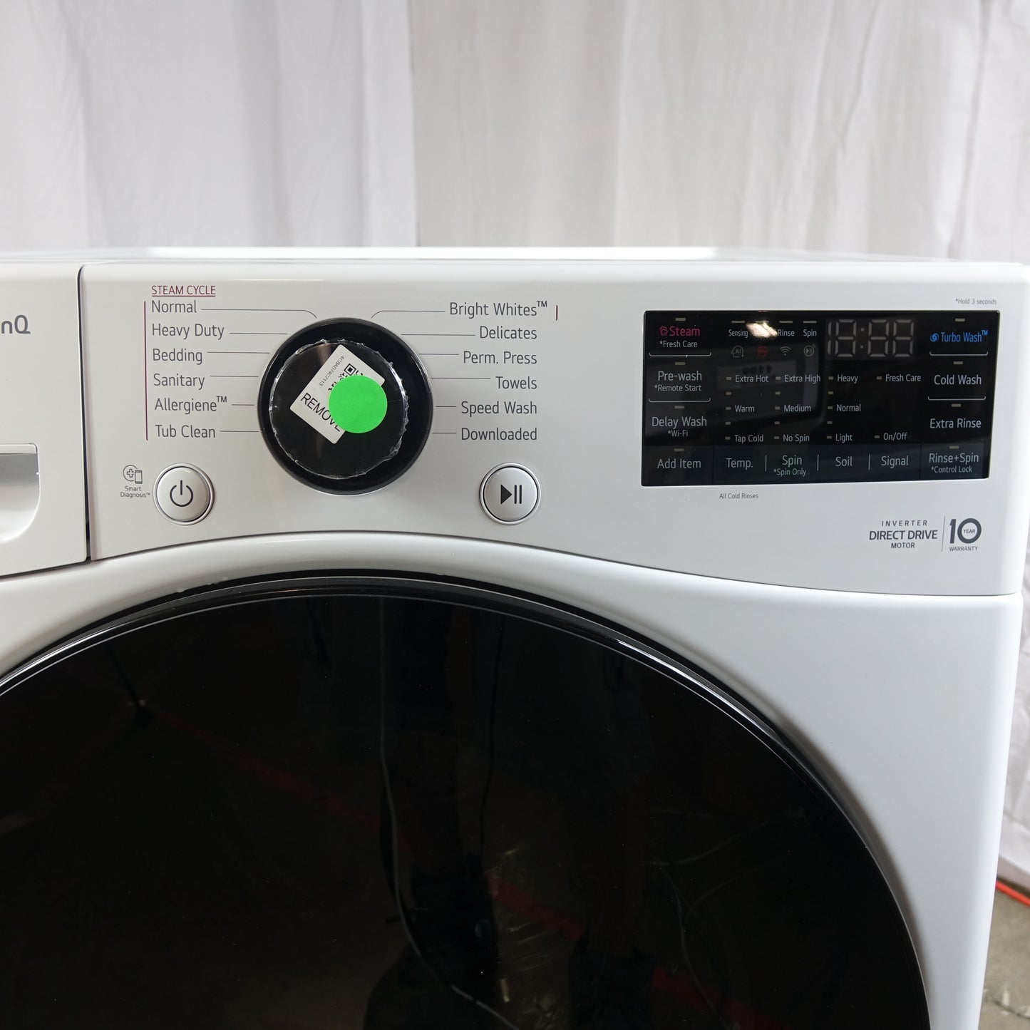 LG 4.5cu Stackable Smart Front Load Washer w/ Steam - WM4080HWA