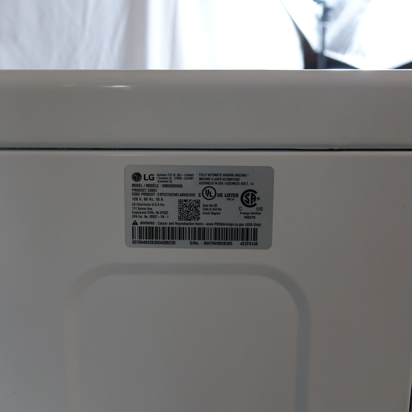 LG 4.5cu Stackable Smart Front Load Washer w/ Steam - WM4080HWA