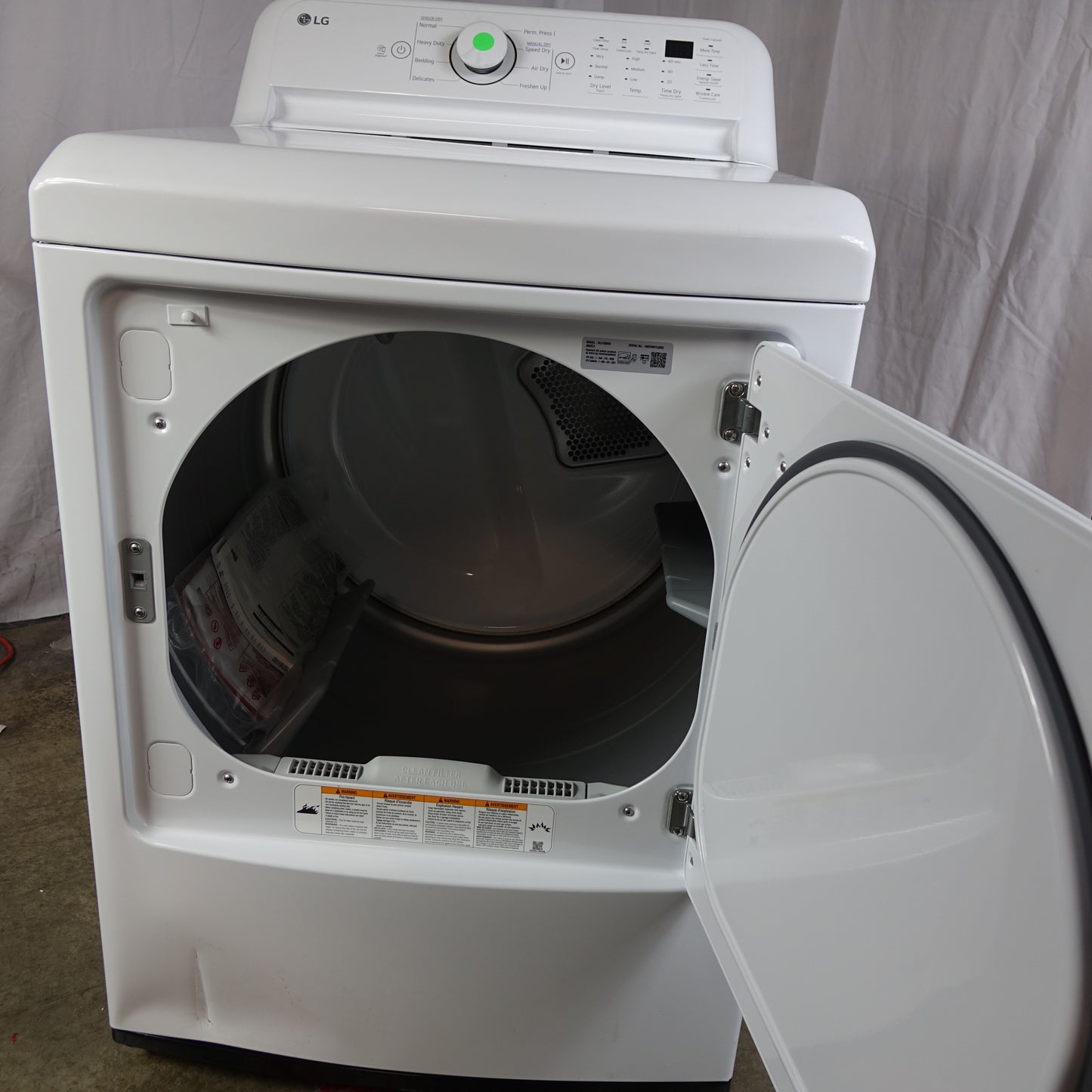 LG 7.3cu Ultra Large Capacity Electric Dryer w/ Sensor Dry - DLE7000W