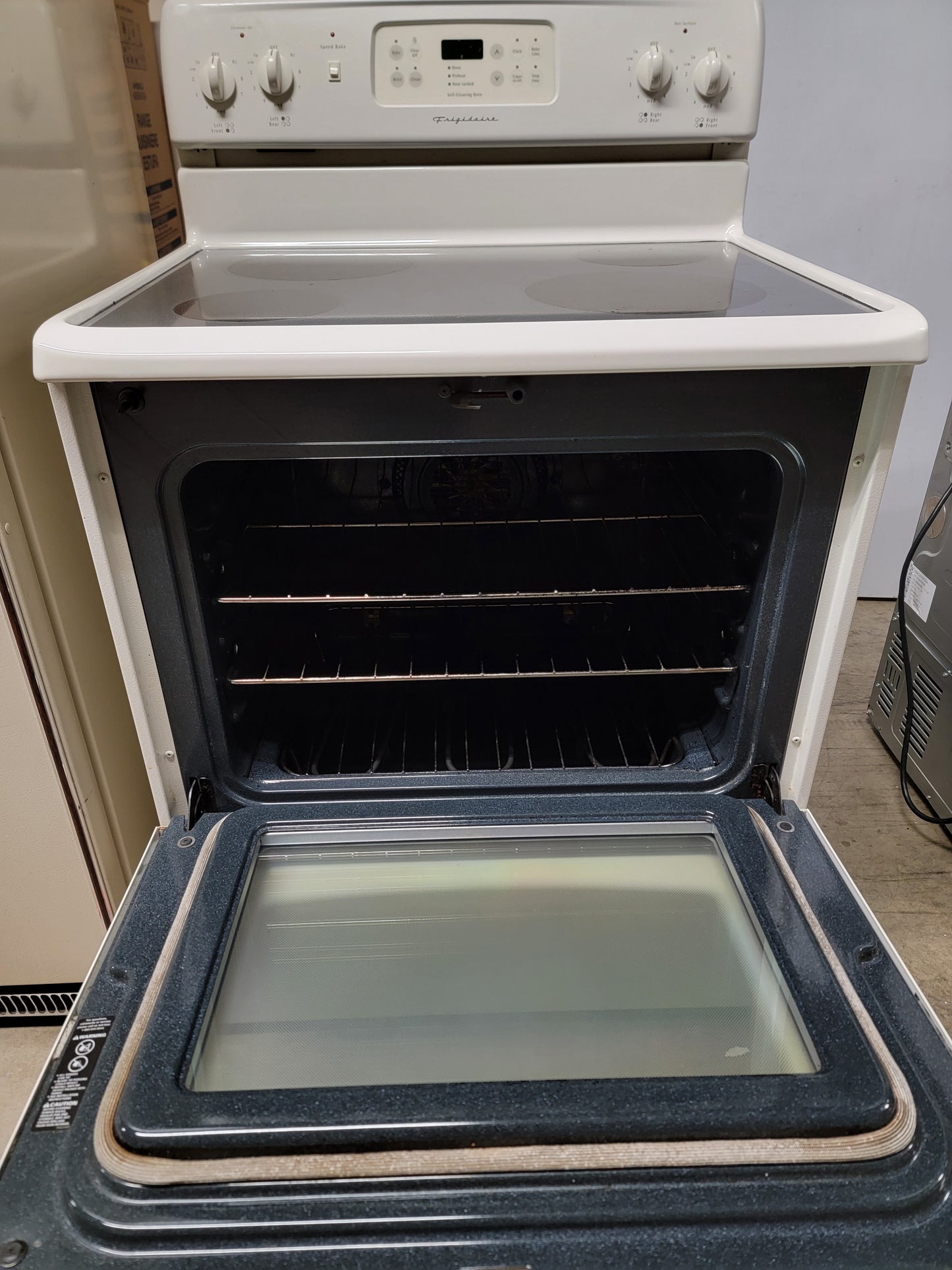 Frigidaire Glass-Top Range - FEF376AQH