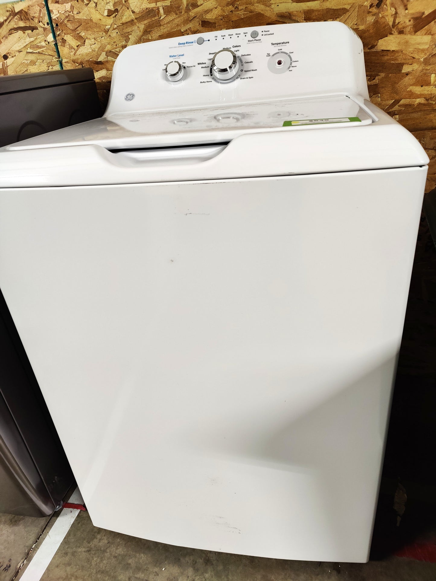 GE 4.0Cu HeavyDuty Top Washer, Softener & Bleach Dispense & 7.2Cu Electric Dryer