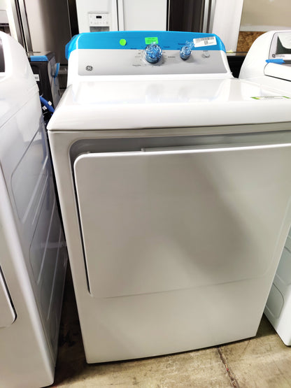 GE 4.0Cu HeavyDuty Top Washer, Softener & Bleach Dispense & 7.2Cu Electric Dryer