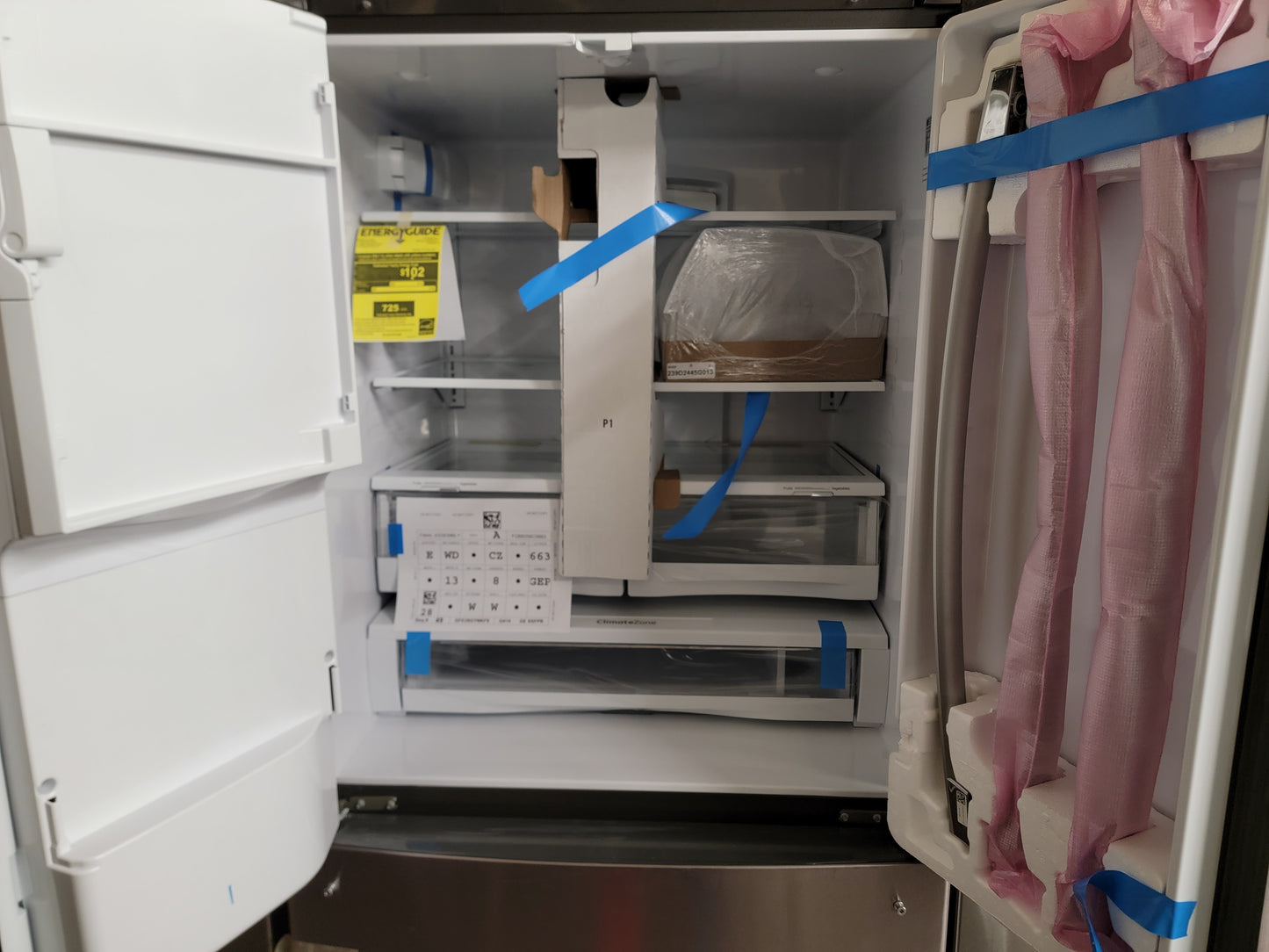 GE ESTAR 27.7 Cu.Ft. Fingerprint Resistant French-Door Refrigerator - GFE28GYNFS