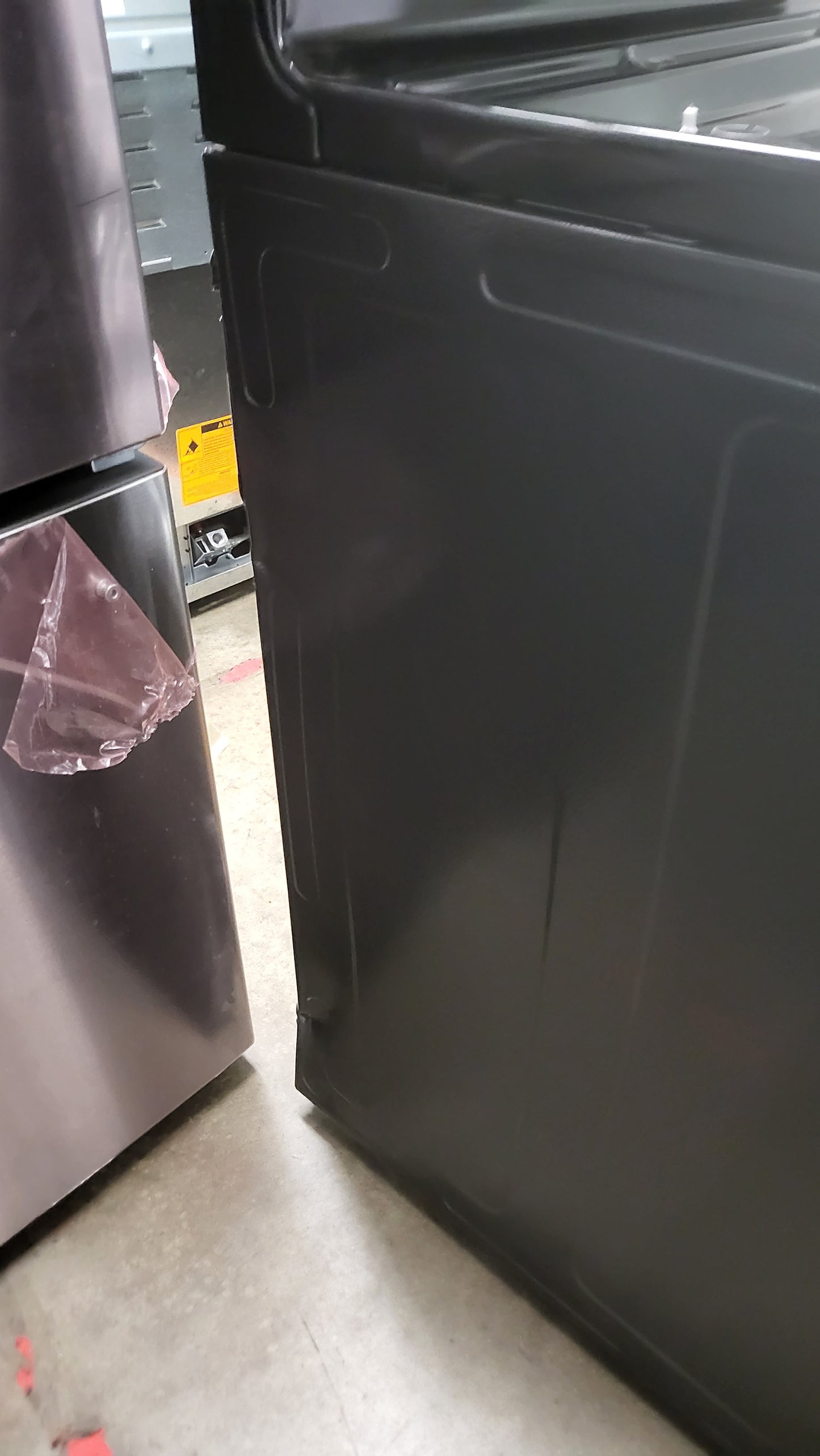 GE 30" Free-Standing Gas Range (Black) - 15,000 BTU - JGBS66DEKBB