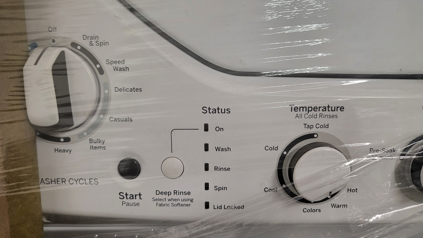 GE Washer (2.3 cu. ft) & Electric Dryer (4.4 cu. ft.) Combo in White - GUD24ESSMWW